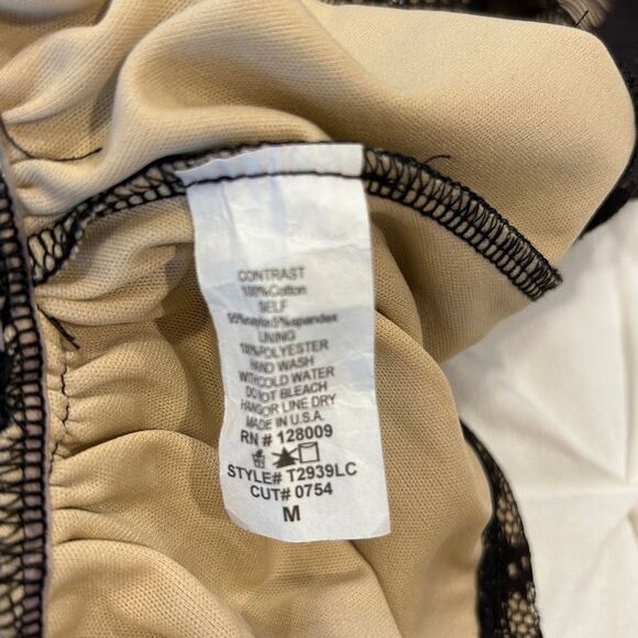 Windsor Women's Black Lace Layered Crew Neck Short Sleeve Peplum Top Size Medium - Picture 3 of 8